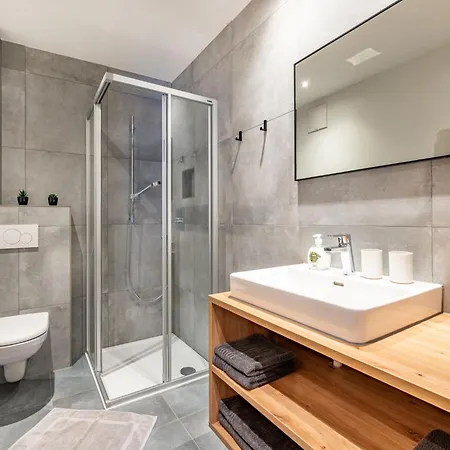Leo-3 By Interhome Appartement