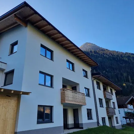 Leo-3 By Interhome Apartman Kappl