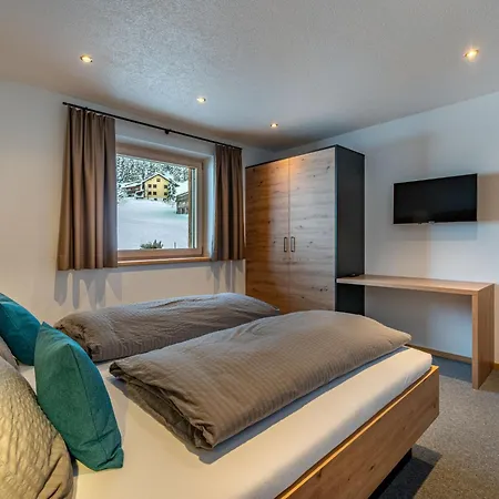 Apartman Leo-3 By Interhome Kappl